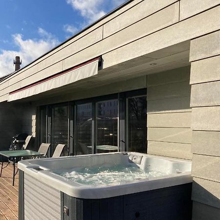 Ravila Puhkemaja Kuressaare Bagian luar foto